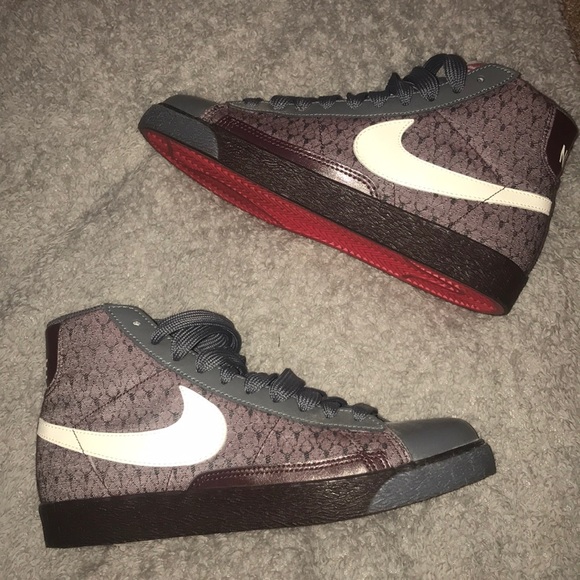 womens nike blazer sneakers